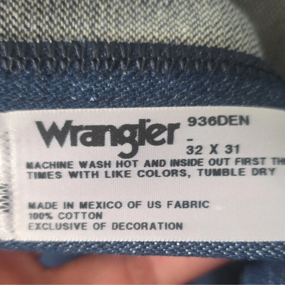 NWOT Y2K Wrangler Cowboy Cut Men's Dark Wash Blue Denim Straight Leg Jeans